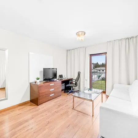 Prostorny Dvoupokojovy 52m2 *