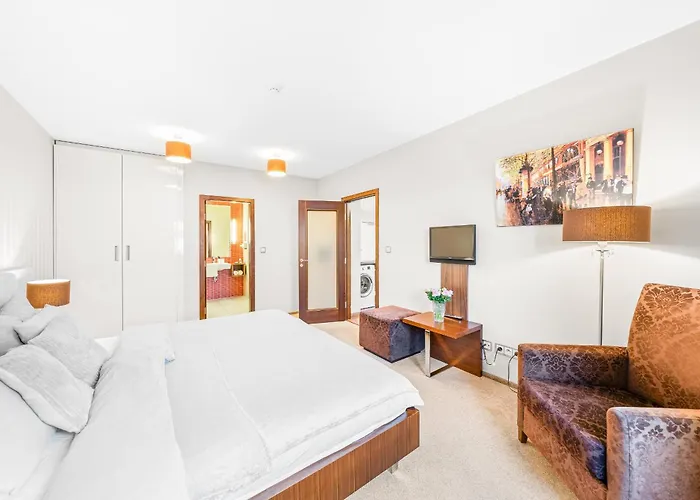 Prostorny Dvoupokojovy 52m2 Apartment